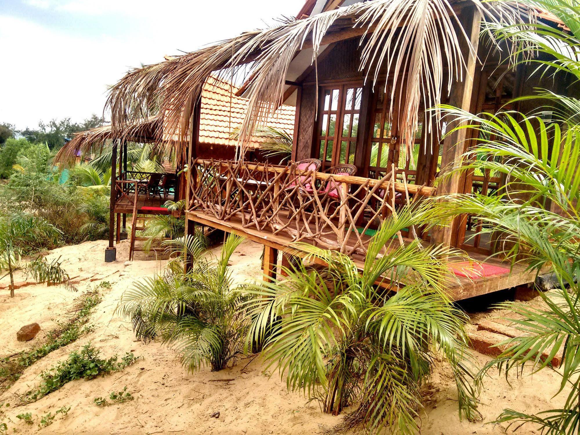 Little India Beach Cottages Baga Ngoại thất bức ảnh